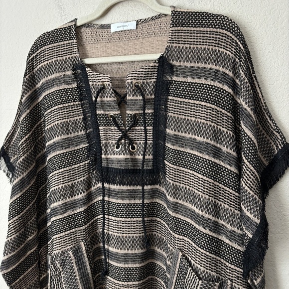 Sita Murt Boho Beachy Fringe Trim Poncho Top - Picture 3 of 11